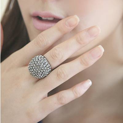 ��ǰ�̹���